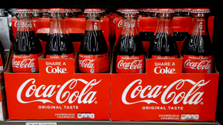 Coca-Cola está en conversaciones para entrar en el negocio de las bebidas de cannabis